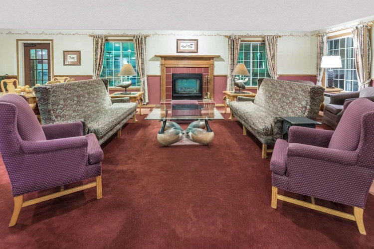 Best Western Quiet House & Suites