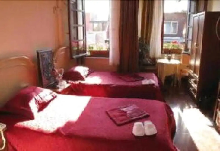 Emmasaray Hotel