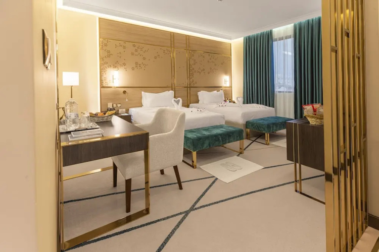 Green Park Hotel