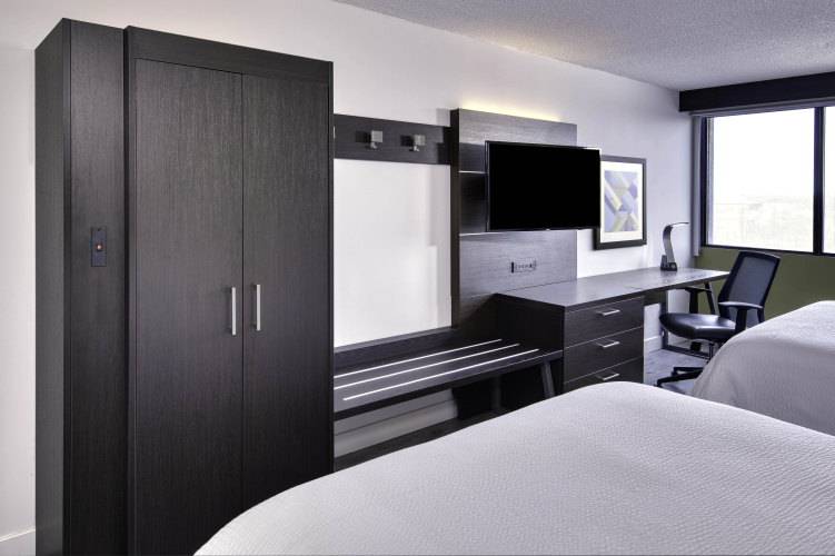 Holiday Inn Express & Suites Mississauga-Toronto Southwest photo 6