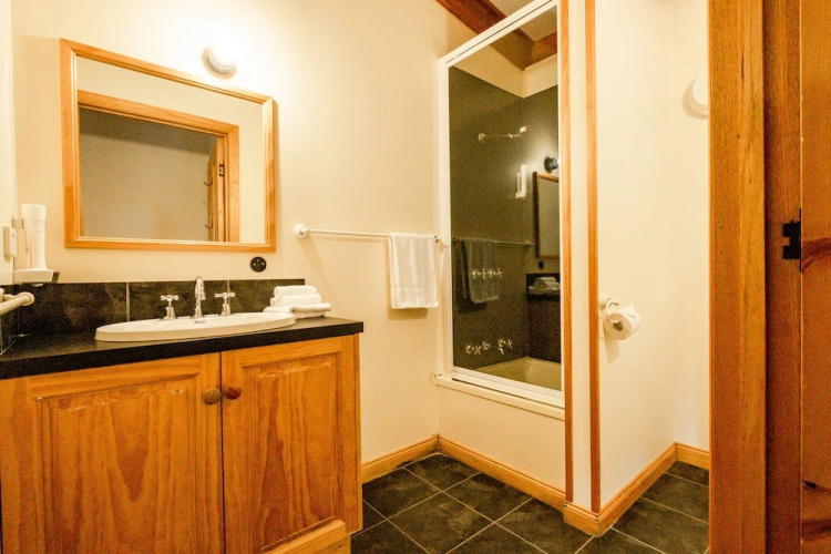Freycinet Cottage 2