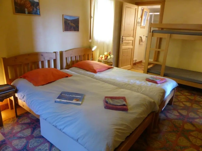 Standard Quadruple room with mountain view