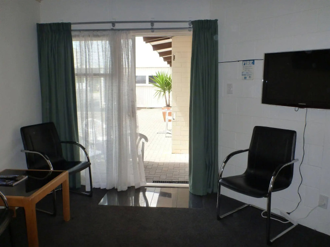 Fernleaf Motel