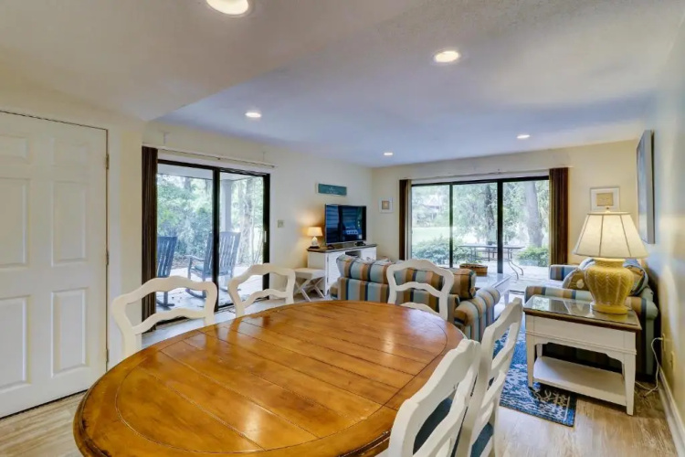 154 The Greens 3 BR Shipyard Condo