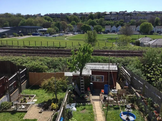 Apartment with basic equipments and shared garden
