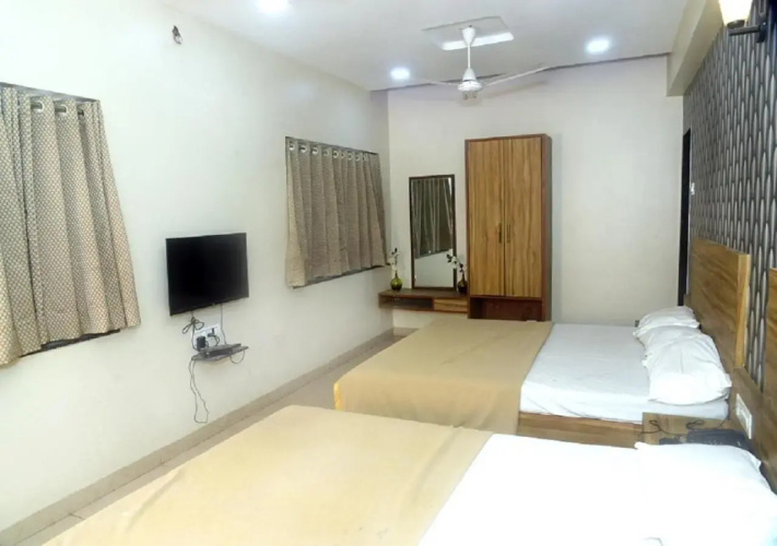 Hotel Radhika Pune