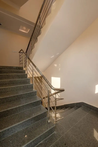 Hotel park Tree I Sec-63a I Noida