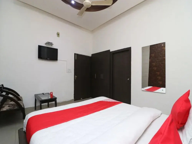 OYO 22977 Hotel Alpine