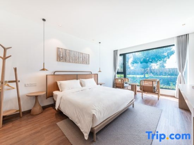 Family Suite with lake view
