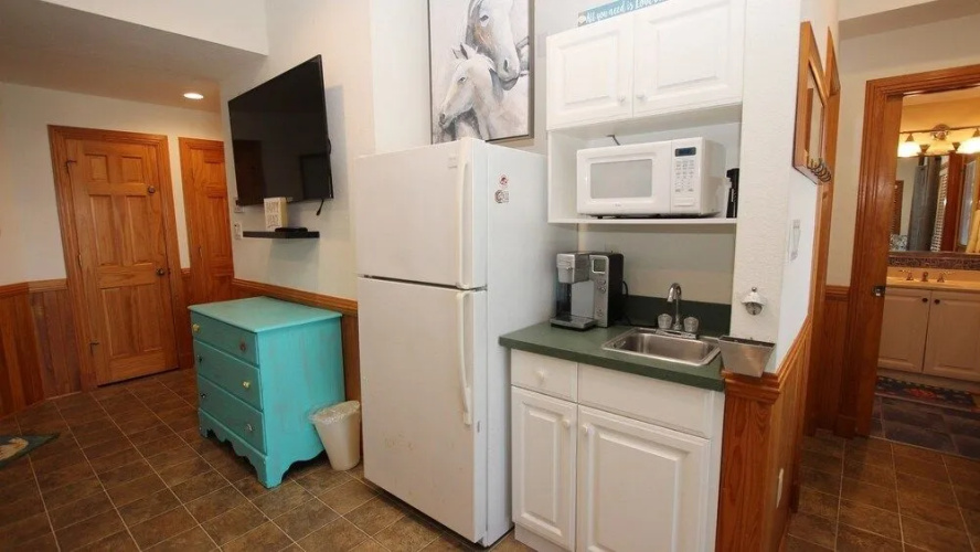 The 51st Reason - 5 Br Home