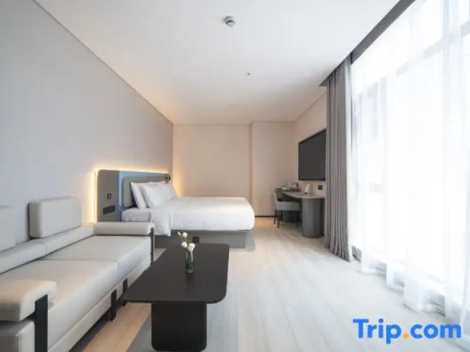 Superior Double Suite with balcony