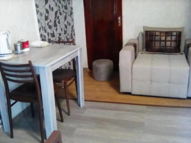 Guest house UTA