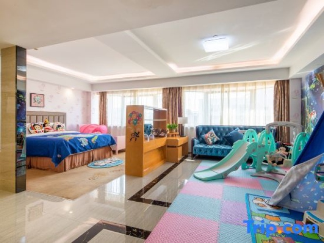 Triple Family Suite
