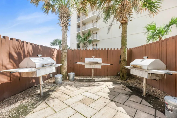Pelican Pointe 301- Corner Unit Gulf-front