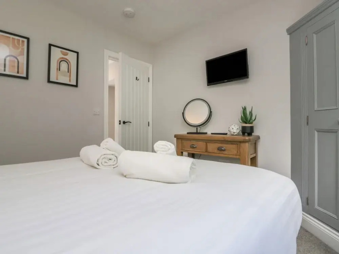 Garden Cottage No 1