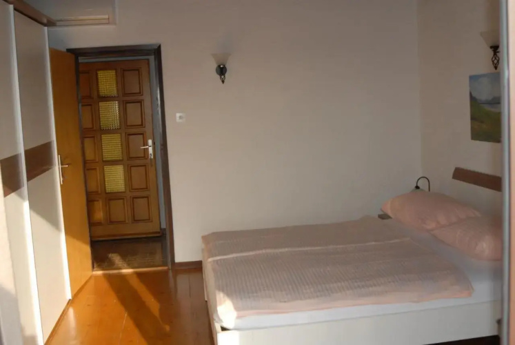 Apartments Karabaic