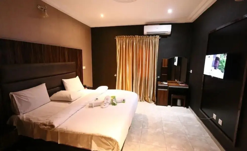 Cares Luxury Suites
