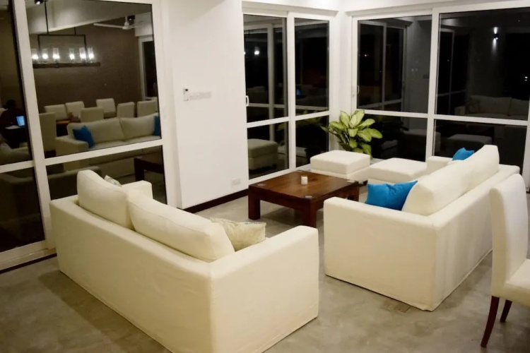 Villa by the Edge