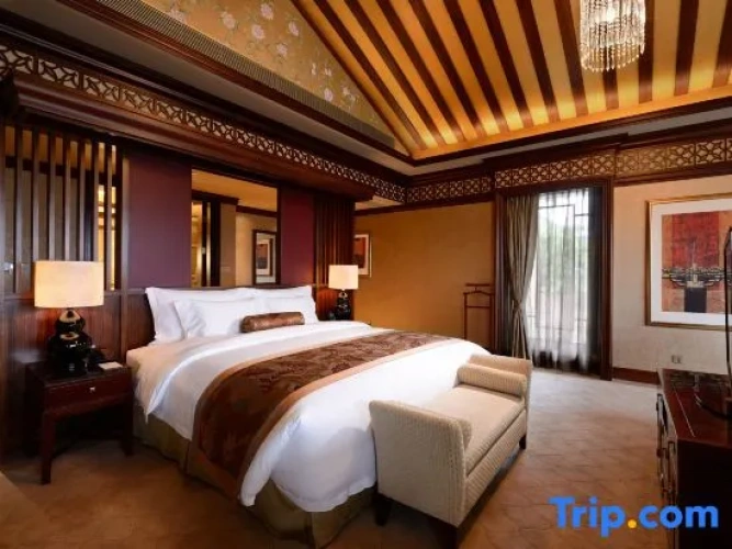 Standard Double room with river view