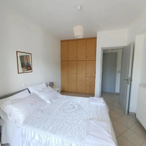 Eleonas Apartment 2, Lygia
