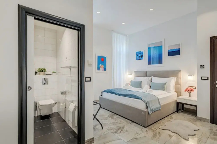 Tango Luxury Rooms