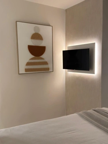 Economy Suite