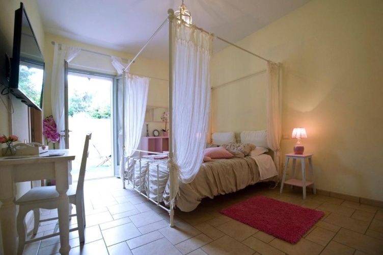 Standard Double room with garden view