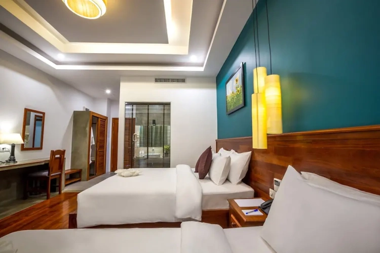 Family Suite with balcony and with pool view