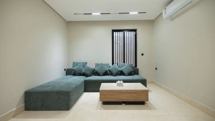 Luxury two bedroom Apartment Al Rawdha