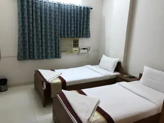 FabExpress Kapsstone Egmore