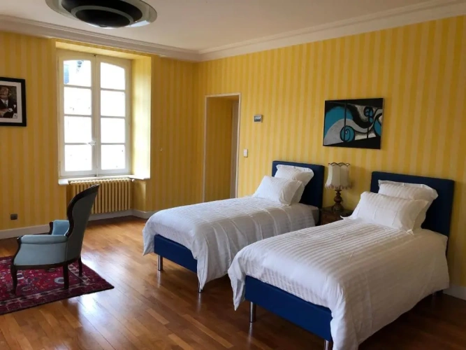 Deluxe Family Suite