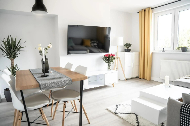 Luxurious Apartment with South facing Garden