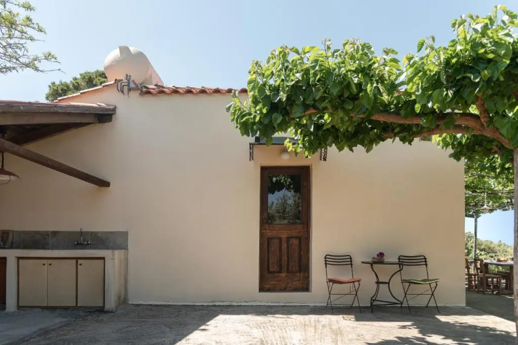 Sarris Home, country house with stunning view