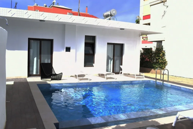 Deluxe Villa