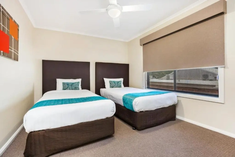 2 Bedrooms Apartment