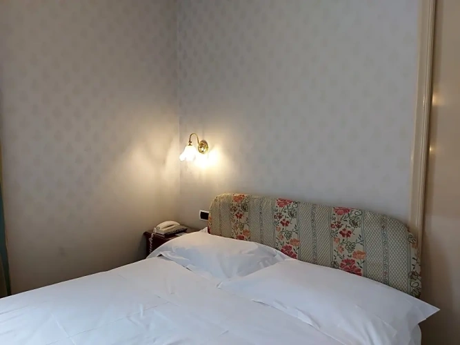 Compact Single room