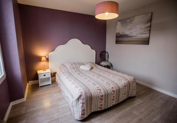 2 Bedrooms Apartment with garden view