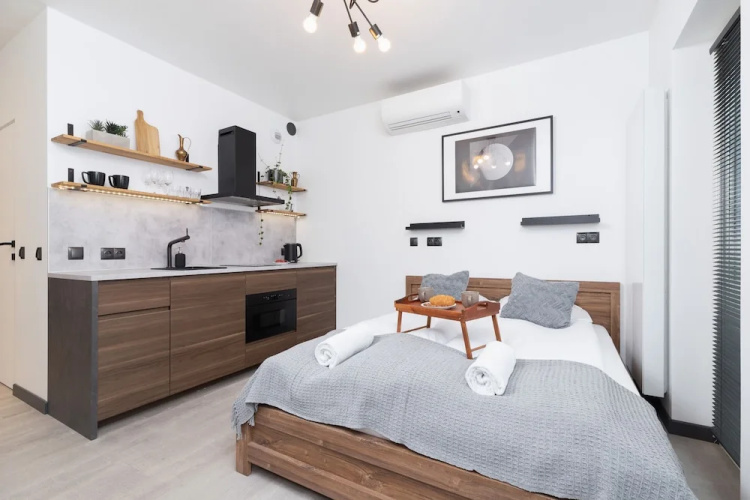 Studio Rakowicka 14 by Renters