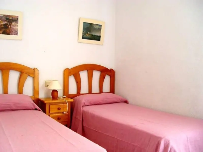 3 Bedrooms Apartment