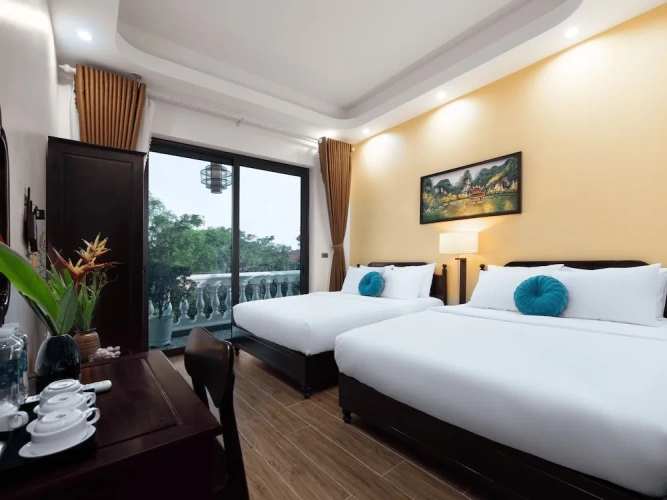Deluxe Quadruple room with balcony and with mountain view