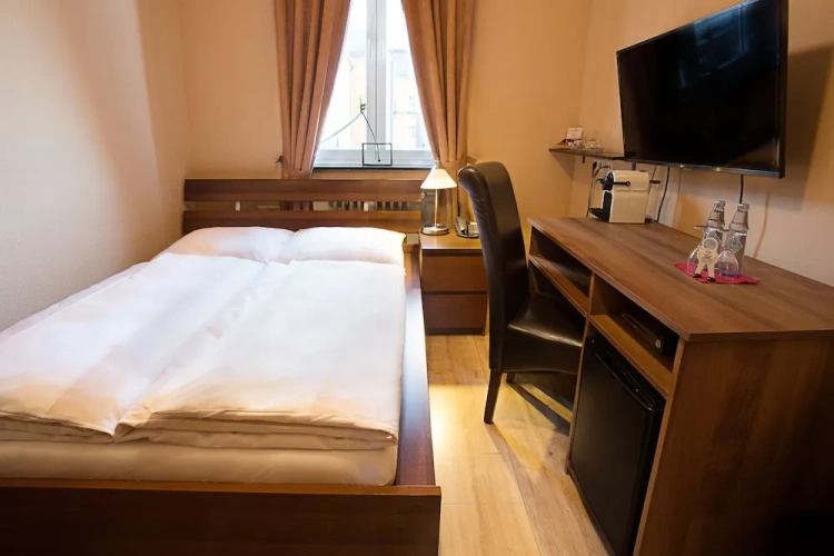 1 Bedroom Standard Double room
