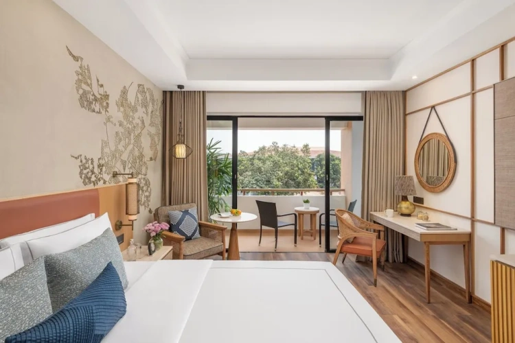 Superior Double room with balcony