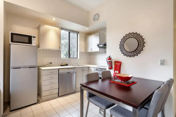 Lantern 1 Bedroom Balcony with Sweeping Mountain View