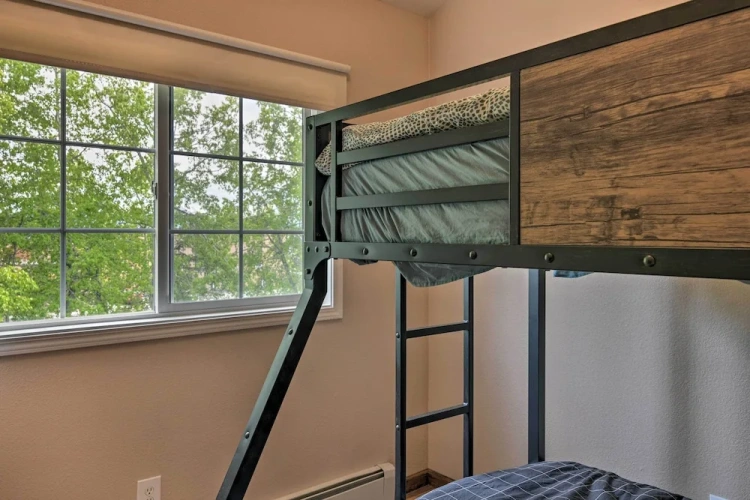 3 Bedrooms Apartment