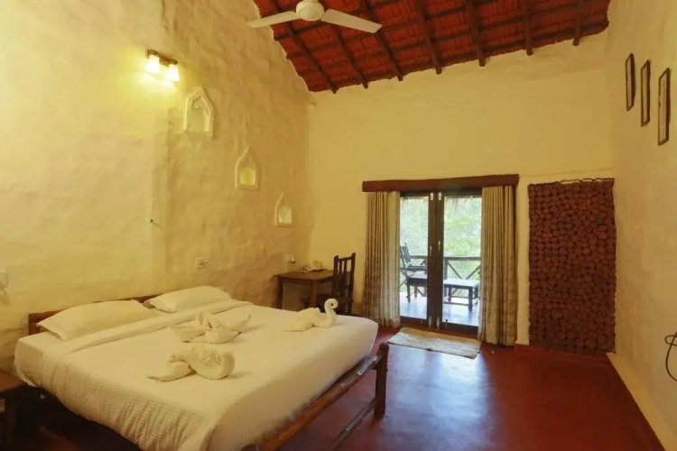 Deshadan Eco Valley Resort - An Eco Friendly Mud House