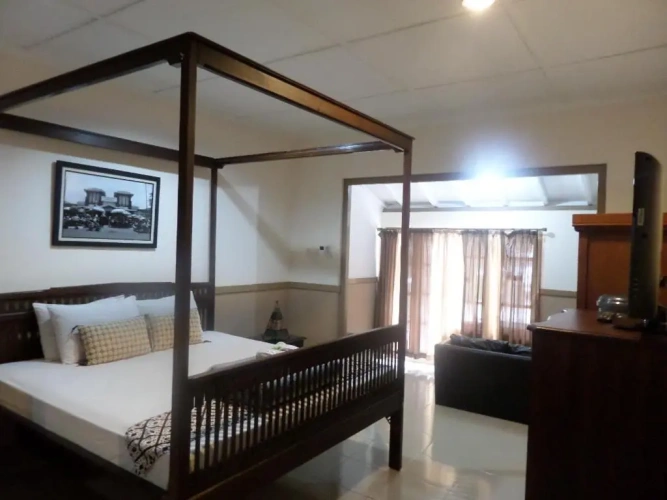 Suite with balcony and with view
