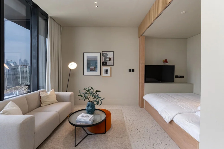 Upside Living - 1819 - BB