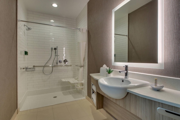 Quadruple Suite