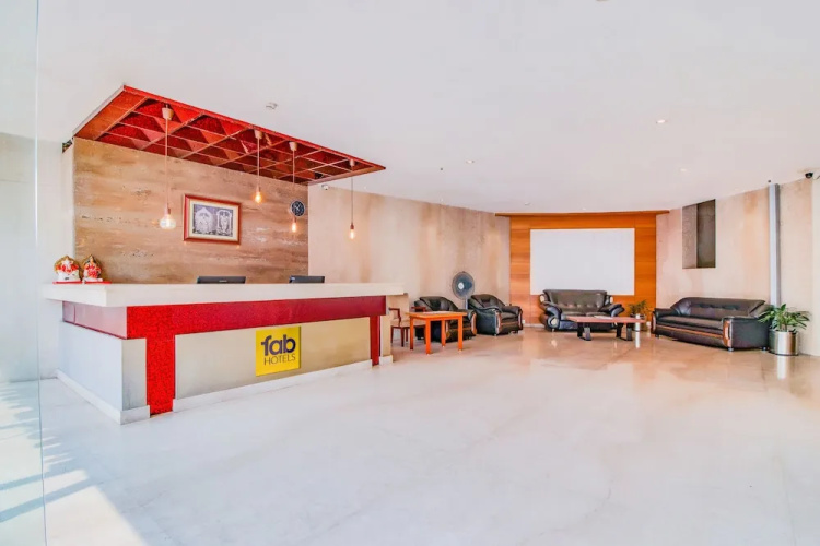 Fabhotel Kings Crown Iii