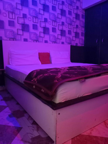 OYO HOME 70072 Relax Inn